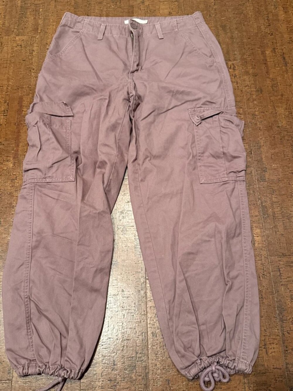Levi’s Women’s 30 Dusty Rose Pink ‘94 Baggy Cargo Pants
